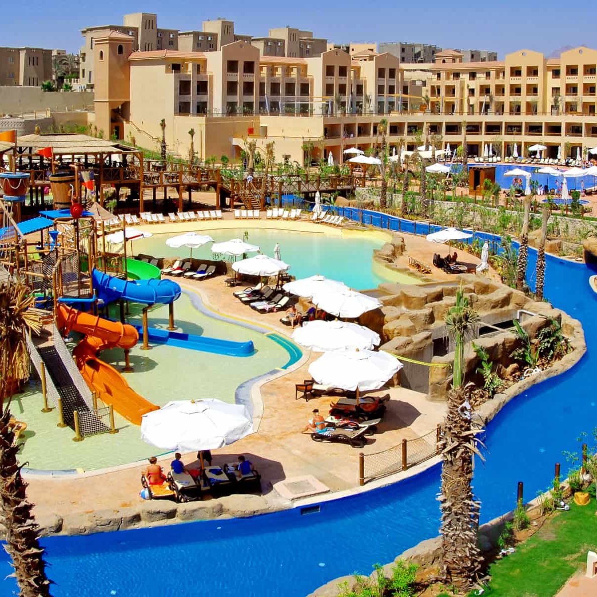 dining-sports-bar-sharm-el-sheikh-hotel-coral-sea-aqua-club-ideally